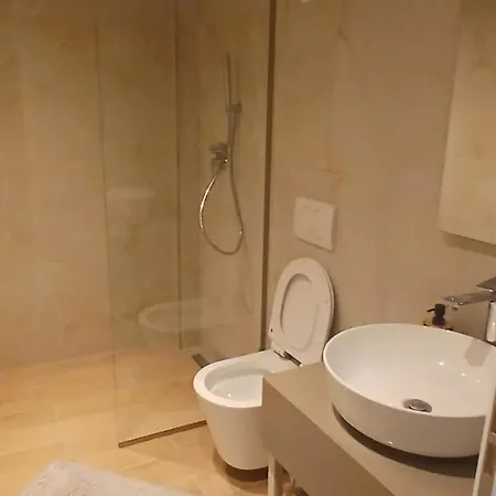 Albana's Duplex 골렘